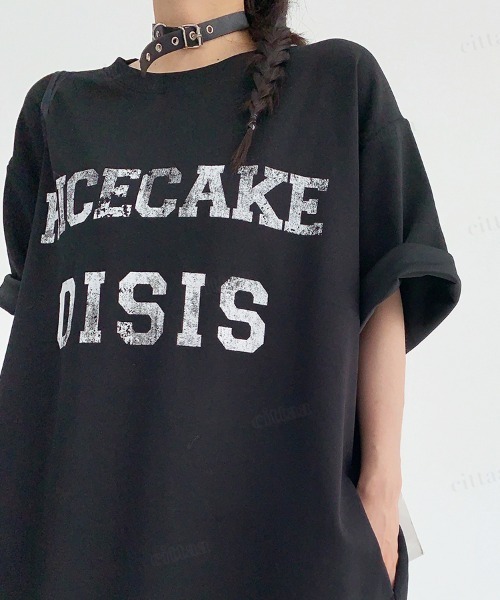 Dalfwin（ダールフィン）の「韓国ファッション RICECAKEかすれロゴロング丈半袖Tシャツワンピース（ワンピース・レディース・ブラック/グレー・FREE）」の6枚目の写真