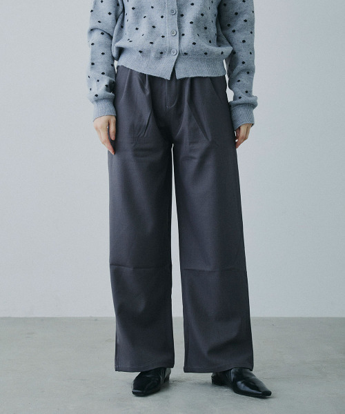 Mirette(ミレット)の「フロントタック セミワイドスラックスパンツ / Front Tuck Semi-Wide Slacks(スラックス・レディース・グレー/ブラウン・LARGE/MEDIUM/SMALL)」の3枚目の写真
