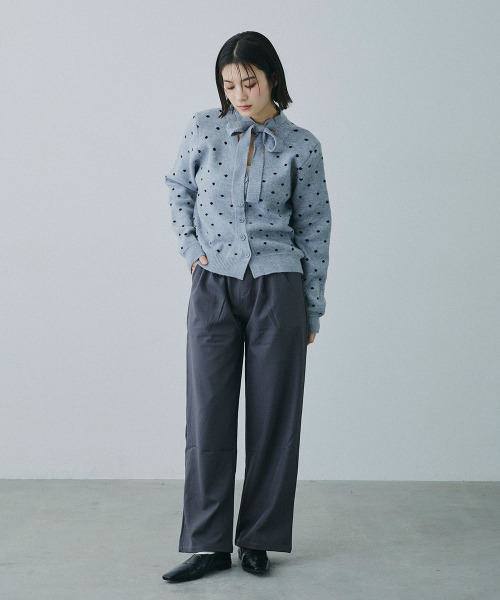 Mirette(ミレット)の「フロントタック セミワイドスラックスパンツ / Front Tuck Semi-Wide Slacks(スラックス・レディース・グレー/ブラウン・LARGE/MEDIUM/SMALL)」の11枚目の写真