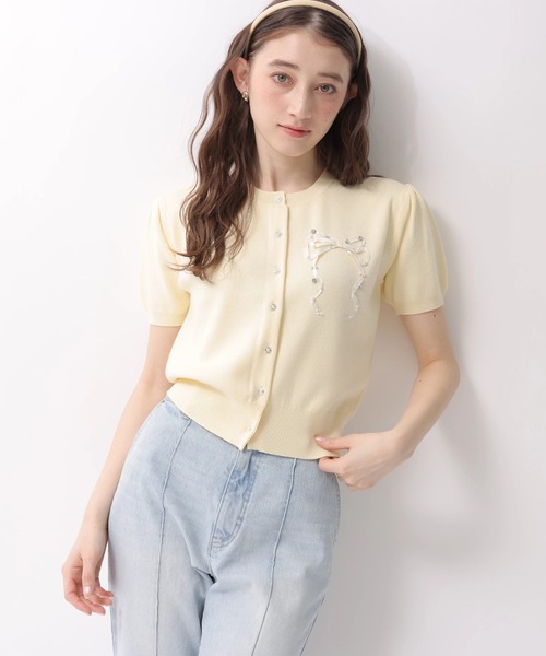 Rirandture(リランドチュール)の「ハーフスリーブリボン刺繍カーデプルオーバー(ニット/セーター・レディース・オフホワイト/ライトイエロー/ライトブルー/ネイビー/ピンク系その他5・2)」の4枚目の写真