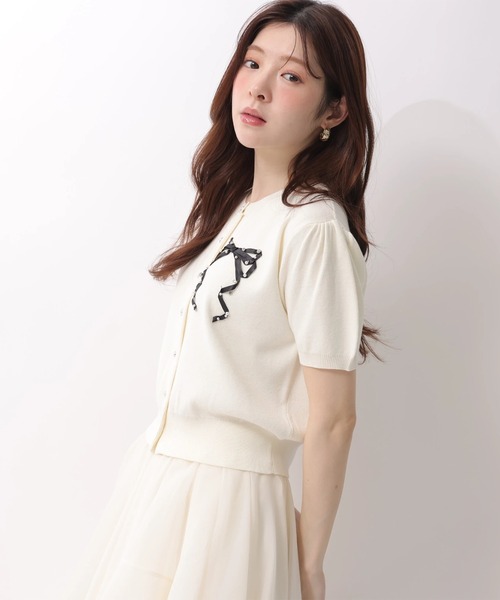 Rirandture(リランドチュール)の「ハーフスリーブリボン刺繍カーデプルオーバー(ニット/セーター・レディース・オフホワイト/ライトイエロー/ライトブルー/ネイビー/ピンク系その他5・2)」の8枚目の写真