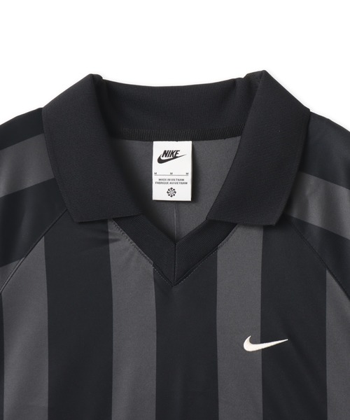 NIKE(ナイキ)の「NIKE AS WMNS NSW STREET OS SS STRP JSY / ナイキ ウィメンズ NSW ストリート OS STRP JSY SS トップ 【SP】(ジャージ・レディース・ブラック・S/M/L)」の3枚目の写真