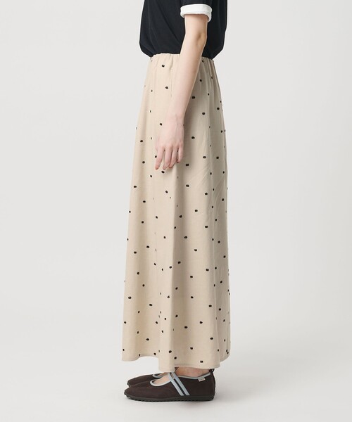 BEAUTY&YOUTH UNITED ARROWS（ビューティーアンドユースユナイテッドアローズ）の「麻ブレンド ドット フレアロングスカート（スカート・レディース・ナチュラル/ブラック・XS/M/S）」の10枚目の写真
