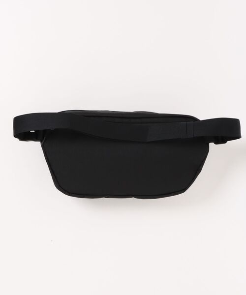NIKE(ナイキ)の「NIKE ナイキ U HRTG XL WAISTPACK バッグ IB4369 010BLACK/WHITE(ボディバッグ/ウエストポーチ・メンズ・ブラック・FREE)」の5枚目の写真