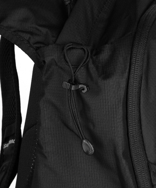 SALOMON(サロモン)の「SALOMON/サロモン TRAILBLAZER 20(バックパック/リュック・メンズ・ブラック・ONE SIZE)」の8枚目の写真