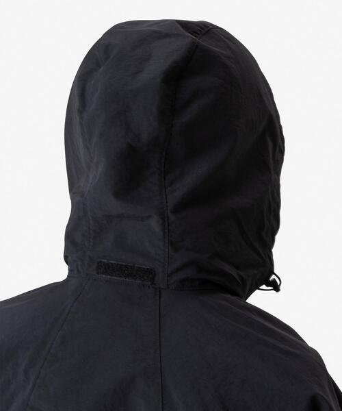 THE NORTH FACE（ザノースフェイス）の「THE NORTH FACE　VERSATILE BLOUSON（ナイロンジャケット・メンズ・グレー/チャコールグレー/ブラック・MEDIUM/LARGE）」の14枚目の写真