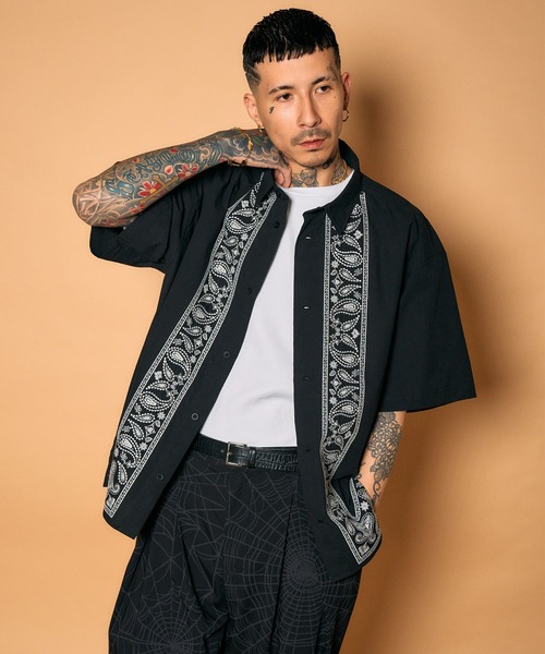 Subciety(サブサエティ)の「Embroidery bandanna shirt(シャツ/ブラウス・メンズ・マスタード/ホワイト/ブラック・X-LARGE/LARGE/MEDIUM/SMALL)」の11枚目の写真