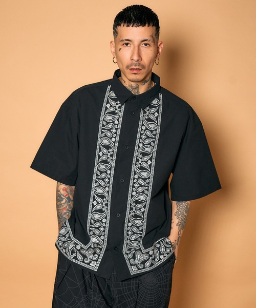 Subciety(サブサエティ)の「Embroidery bandanna shirt(シャツ/ブラウス・メンズ・マスタード/ホワイト/ブラック・X-LARGE/LARGE/MEDIUM/SMALL)」の12枚目の写真
