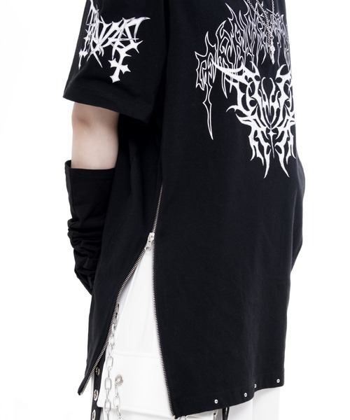 TRAVAS TOKYO(トラバス トウキョウ)の「『TRAVAS TOKYO/トラバス トーキョー』肩あきZIPデザインTシャツ(Tシャツ/カットソー・レディース・ホワイト/ブラック・FREE)」の6枚目の写真