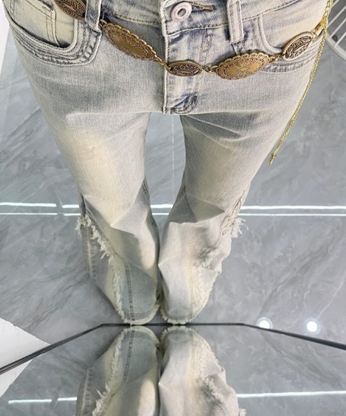 Teem Store（チームストア）の「フリンジデザインフレアデニムパンツ（デニムパンツ・レディース・ブルー・M/S）」の2枚目の写真