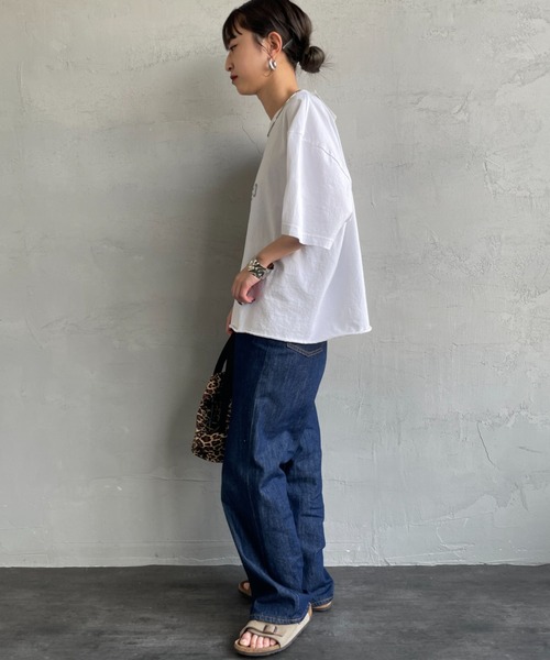FUNG（ファング）の「[FUNG/ファング] 別注 WEEKEND カットオフ プリントTシャツ（Tシャツ/カットソー・レディース・ホワイト×シルバー/ホワイト×ピンク・M）」の9枚目の写真