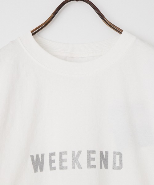 FUNG（ファング）の「[FUNG/ファング] 別注 WEEKEND カットオフ プリントTシャツ（Tシャツ/カットソー・レディース・ホワイト×シルバー/ホワイト×ピンク・M）」の18枚目の写真