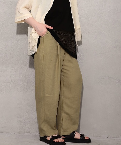 leswel（レスウェル）の「【M～5L】【接触冷感】リネンライクカルゼタックテーパードパンツ（その他パンツ・レディース・カーキ/ブラック・M/L/LL/3L/4L/5L）」の10枚目の写真