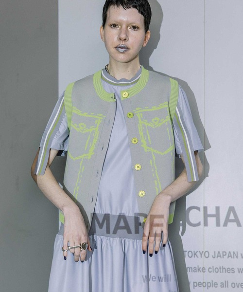 MARECHAL TERRE(マルシャルテル)の「ジャガードベスト(ニット/セーター・レディース・ブルー/グレー/ブラック/アイボリー・MEDIUM)」の4枚目の写真