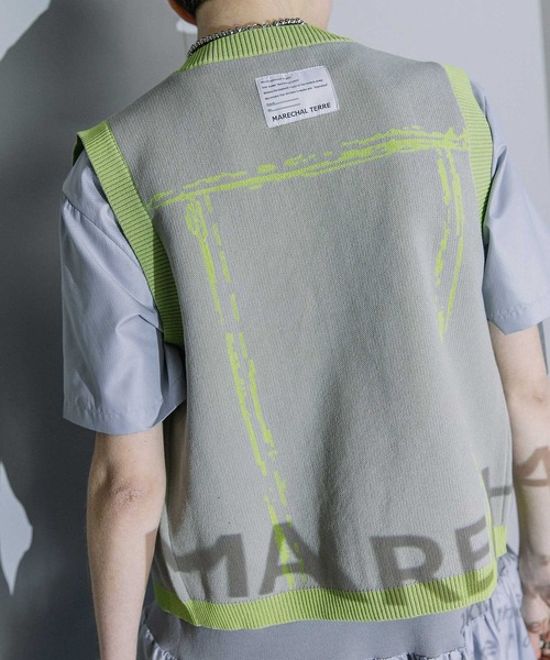 MARECHAL TERRE(マルシャルテル)の「ジャガードベスト(ニット/セーター・レディース・ブルー/グレー/ブラック/アイボリー・MEDIUM)」の20枚目の写真