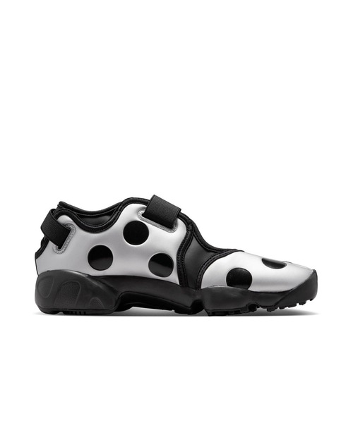 NIKE(ナイキ)の「NIKE ナイキ W AIR RIFT ウィメンズ エア リフト WIR1226 001BLACK/BLACK(スニーカー・メンズ・シルバー・26.0cm/25.0cm/24.0cm/23.0cm/22.0cm/27.0cm)」の3枚目の写真