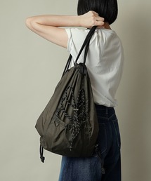 FAHRT（ファート）の「【FAHRT】(ファート) A4収納可能 撥水加工 ロゴ刺繍 ドローコード ナップサック（バックパック/リュック）」