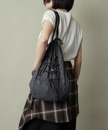 FAHRT（ファート）の「【FAHRT】(ファート) A4収納可能 撥水加工 ロゴ刺繍 ドローコード ナップサック（バックパック/リュック）」