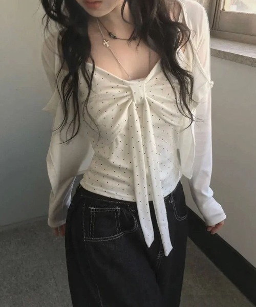 ViViDAY(ビビデー)の「【2点セット】カップ付きフロントリボンドット柄キャミソール+カーディガン(Tシャツ/カットソー・レディース・ホワイト/ダークネイビー/パープル系その他・M)」の6枚目の写真
