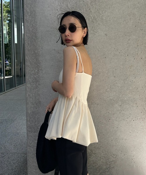 Ameri（アメリ）の「MEDI RIB BALLOON HEM CAMI TOP（キャミソール・レディース・ブラック/アイボリー/クリーム・FREE）」の5枚目の写真