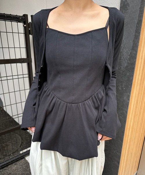 Ameri（アメリ）の「MEDI RIB BALLOON HEM CAMI TOP（キャミソール・レディース・ブラック/アイボリー/クリーム・FREE）」の10枚目の写真