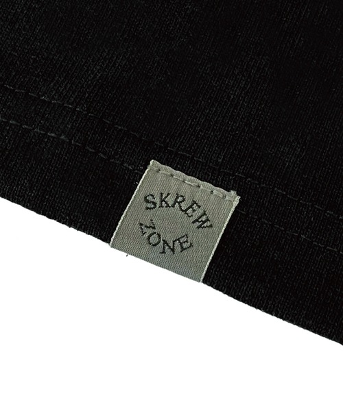 SKREWZONE(スクリューゾーン)の「SKREWZONE CLASSIC LOGO Tシャツ(Tシャツ/カットソー・メンズ・ブラック/ホワイト・XX-LARGE/X-LARGE/LARGE/MEDIUM)」の9枚目の写真