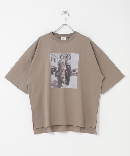 URBAN RESEARCH DOORS(アーバンリサーチドアーズ)の「『スタッフ企画』フォトプリントオーバーTシャツ(Tシャツ/カットソー・レディース・オフホワイト/モカ・FREE)」の16枚目の写真