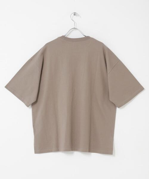 URBAN RESEARCH DOORS(アーバンリサーチドアーズ)の「『スタッフ企画』フォトプリントオーバーTシャツ(Tシャツ/カットソー・レディース・オフホワイト/モカ・FREE)」の18枚目の写真