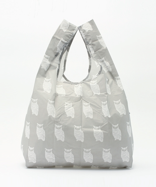 SHIPS（シップス）の「BAGGU:エコバッグ(M)（エコバッグ/サブバッグ・レディース・ブルー/イエロー/ホワイト/ライトグレー/レッド/ブラック/ピンク系その他/オリーブ/ライトピンク/ライトグリーン/イエロー系その他/ダークグレー・ONE SIZE）」の4枚目の写真