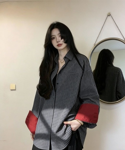 AsheKsha(アシクシャ)の「レトロパッチワークチェック柄ゆったり長袖シャツ(シャツ/ブラウス・レディース・ブラック・M)」の2枚目の写真