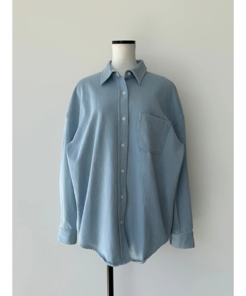 miies miim（ミーエスミーム）の「over denim shirt（シャツ/ブラウス・レディース・ライトブルー/インディゴブルー・FREE）」の7枚目の写真