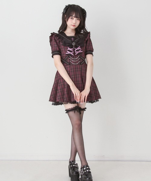 DearMyLove(ディアマイラブ)の「十字架刺クロススタッズチェーンレースアップセーラーワンピース(ワンピース・レディース・パープル/ブラック/グレー・MEDIUM/3L/LARGE)」の14枚目の写真