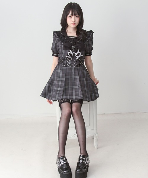 DearMyLove(ディアマイラブ)の「十字架刺クロススタッズチェーンレースアップセーラーワンピース(ワンピース・レディース・パープル/ブラック/グレー・MEDIUM/3L/LARGE)」の17枚目の写真