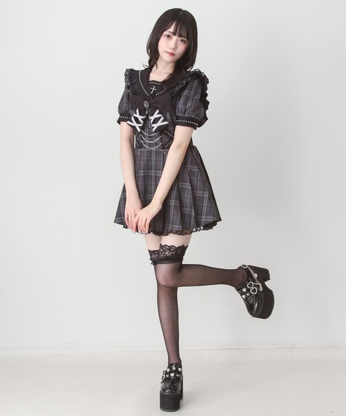 DearMyLove(ディアマイラブ)の「十字架刺クロススタッズチェーンレースアップセーラーワンピース(ワンピース・レディース・パープル/ブラック/グレー・MEDIUM/3L/LARGE)」の21枚目の写真