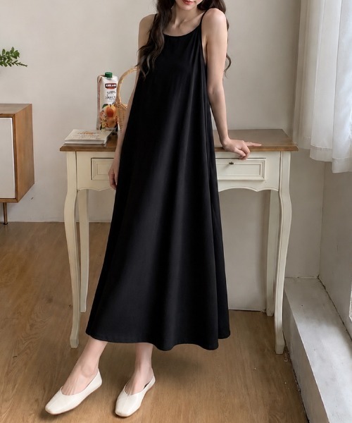 NANEA(ナネア)の「カップなし Aライン キャミソール マキシワンピース(ワンピース・レディース・グリーン/ブラック/イエロー/ブルー・フリー)」の6枚目の写真