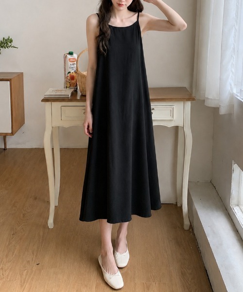 NANEA(ナネア)の「カップなし Aライン キャミソール マキシワンピース(ワンピース・レディース・グリーン/ブラック/イエロー/ブルー・フリー)」の7枚目の写真