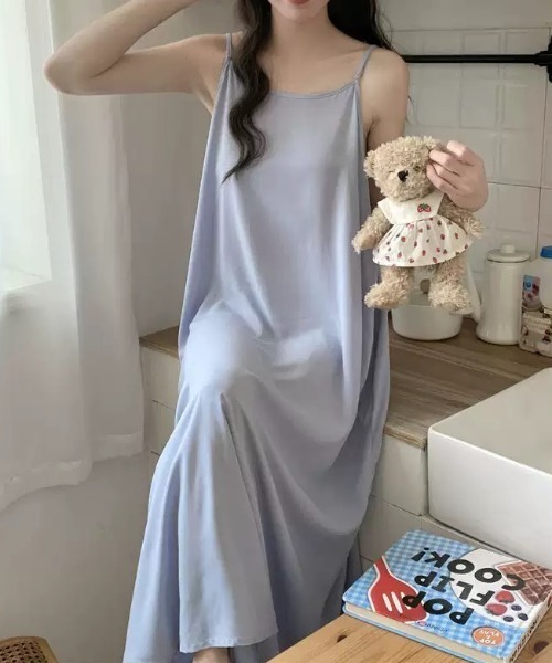 NANEA(ナネア)の「カップなし Aライン キャミソール マキシワンピース(ワンピース・レディース・グリーン/ブラック/イエロー/ブルー・フリー)」の11枚目の写真