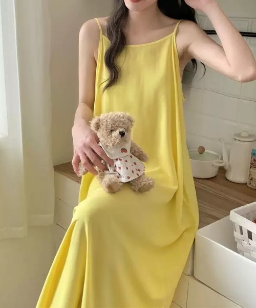 NANEA(ナネア)の「カップなし Aライン キャミソール マキシワンピース(ワンピース・レディース・グリーン/ブラック/イエロー/ブルー・フリー)」の14枚目の写真