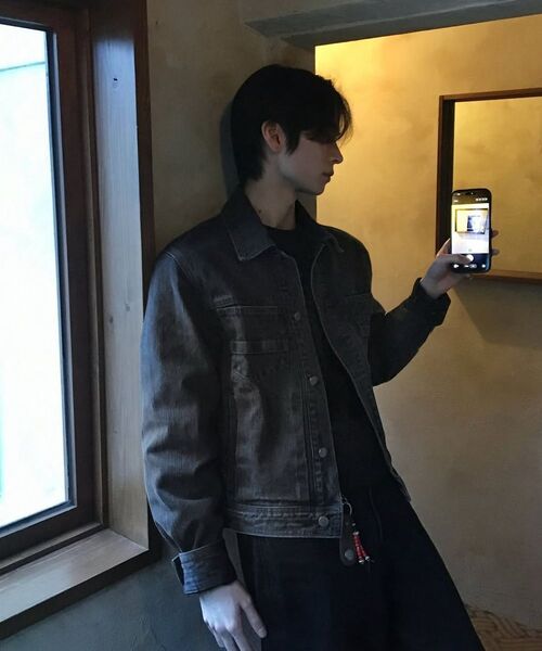 MISEKISEOUL MEN(ミセキソウルメンズ)の「Pleats denim trucker jacket BLACK(デニムジャケット・メンズ・その他・1/2/3)」の6枚目の写真