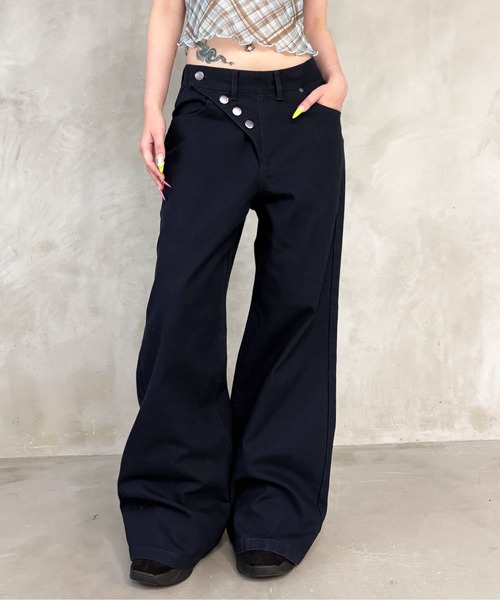 sedacle girl（セダクルガール）の「アシメボタンダックパンツ（デニムパンツ・レディース・ボルドー/ネイビー・SMALL/MEDIUM）」の2枚目の写真