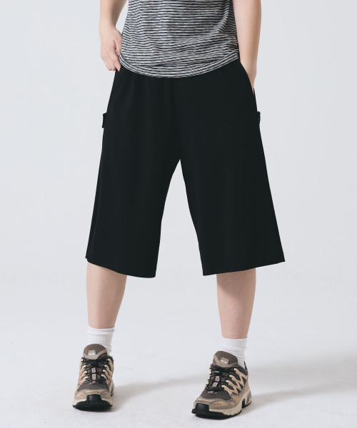Pendulum(ペンデュラム)の「エッセンシャル 7部 サイドスナップ スウェット バミューダパンツ LR2PU419_2color(その他パンツ・メンズ・ブラック/ヘザーグレー・28/30/32)」の6枚目の写真