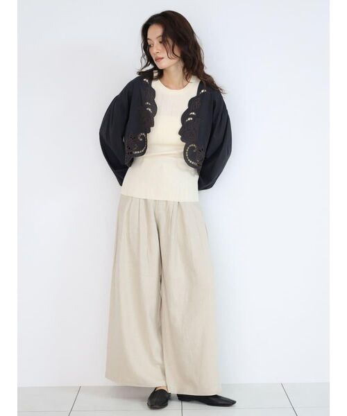 FIKA.(フィーカ)の「Rib sleeveless knit tank(ニット/セーター・レディース・イエロー系その他4/ベージュ/ダークブラウン/アイボリー・MEDIUM)」の9枚目の写真