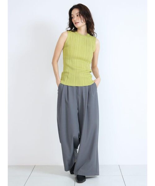 FIKA.(フィーカ)の「Rib sleeveless knit tank(ニット/セーター・レディース・イエロー系その他4/ベージュ/ダークブラウン/アイボリー・MEDIUM)」の13枚目の写真