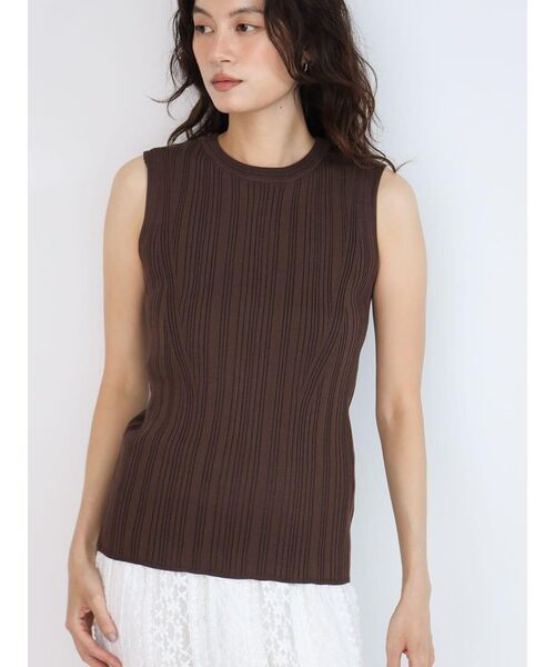 FIKA.(フィーカ)の「Rib sleeveless knit tank(ニット/セーター・レディース・イエロー系その他4/ベージュ/ダークブラウン/アイボリー・MEDIUM)」の21枚目の写真