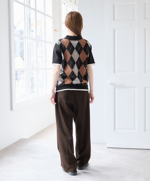 U by SPICK&SPAN（ユーバイスピックアンドスパン）の「衿つきハーフスリーブニット（ニット/セーター・レディース・ボルドー/ブラック・FREE）」の5枚目の写真