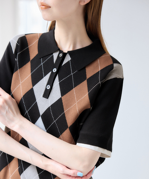U by SPICK&SPAN（ユーバイスピックアンドスパン）の「衿つきハーフスリーブニット（ニット/セーター・レディース・ボルドー/ブラック・FREE）」の14枚目の写真
