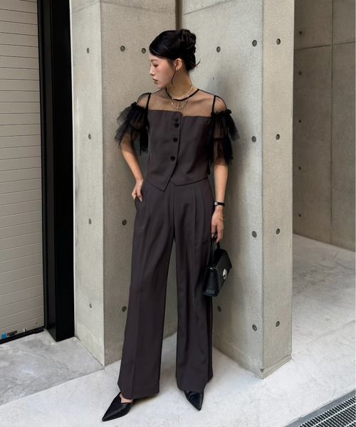 LE'RURE(リルアー)の「Tiered frill sleeve set up pants(パンツドレス・レディース・ベージュ/ブラウン・TALL/MEDIUM)」の3枚目の写真