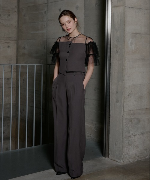 LE'RURE(リルアー)の「Tiered frill sleeve set up pants(パンツドレス・レディース・ベージュ/ブラウン・TALL/MEDIUM)」の11枚目の写真