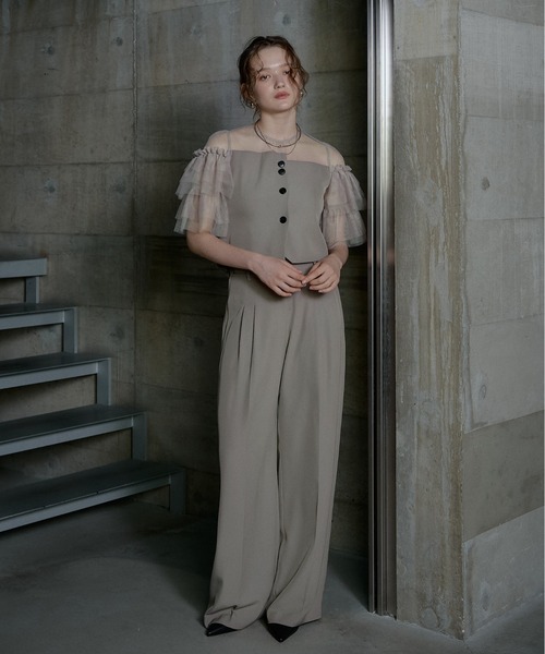 LE'RURE(リルアー)の「Tiered frill sleeve set up pants(パンツドレス・レディース・ベージュ/ブラウン・TALL/MEDIUM)」の20枚目の写真