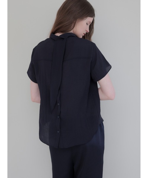 NOWNS(ナウンス)の「Emma | Half tie blouse(シャツ/ブラウス・レディース・ネイビー・FREE)」の1枚目の写真